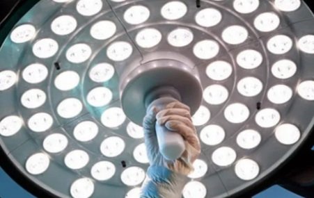 UZUMCU DL-62CM Потолочный хирургический светильник